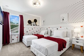 Iron/ironing board, WiFi, bed sheets - Last Minute Disney Getaway! Private Pool & Themed Bedrooms. Book Now! #166499 (Orlando)