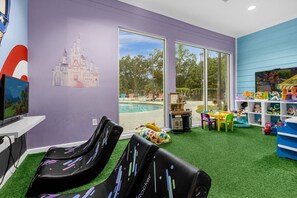 Children’s area - Last Minute Disney Getaway! Modern & Themed Bedrooms. Book Now! #168169 (Orlando)