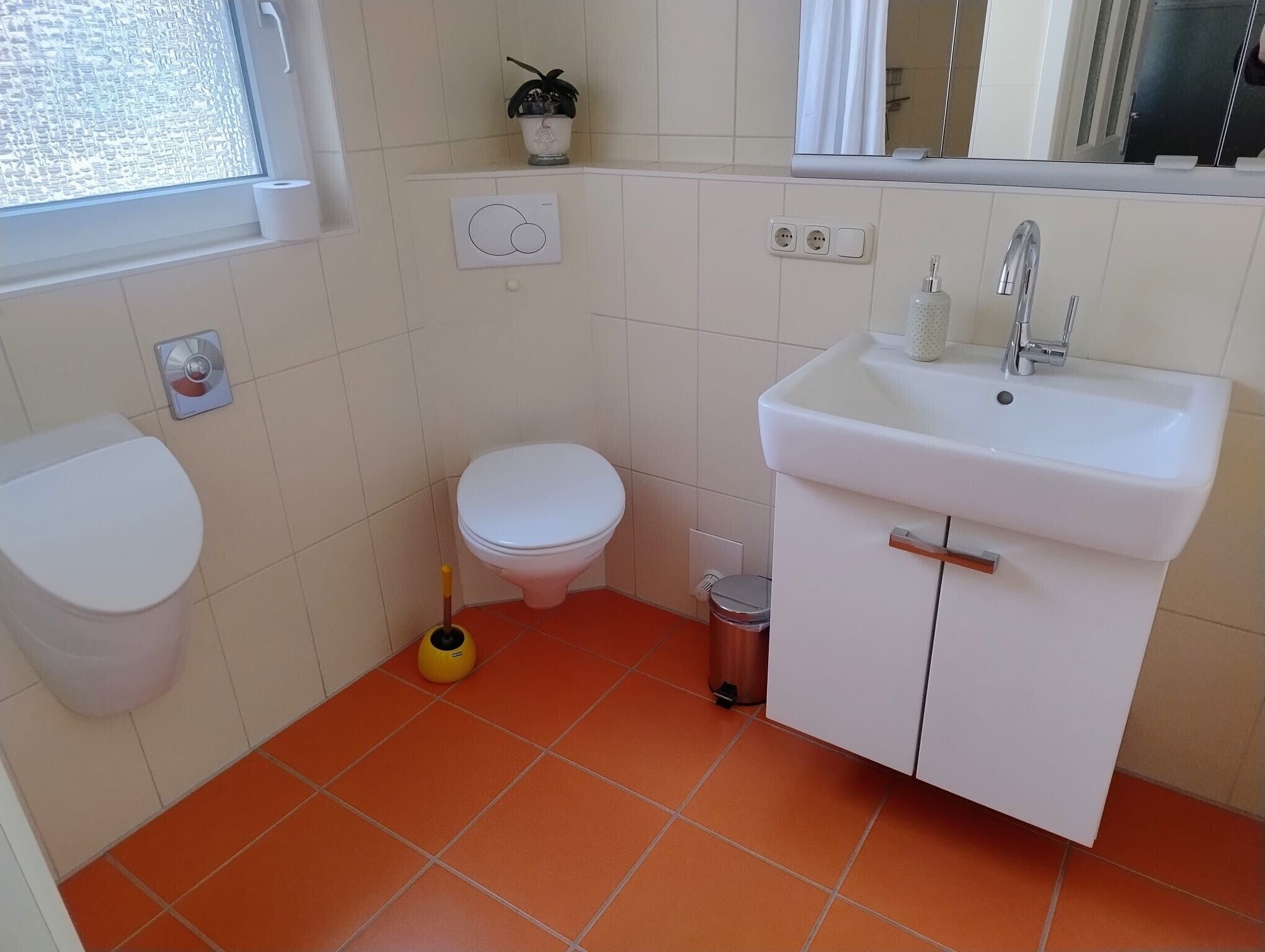Een douche, een haardroger, handdoeken