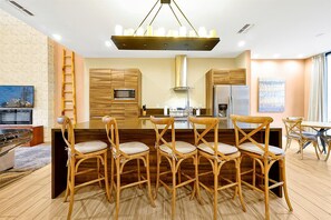 Dining - Last Minute Disney Getaway! Modern Townhouse & Private Terrace. Book Now! #165143 (Orlando)