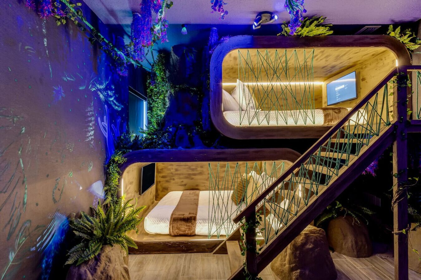 12 bedrooms, iron/ironing board, WiFi, bed sheets