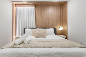 Iron/ironing board, WiFi, bed sheets - Last Minute Disney Getaway! Private Pool, Game Room & Themed Bedrooms. Book Now! #172545 (Orlando)