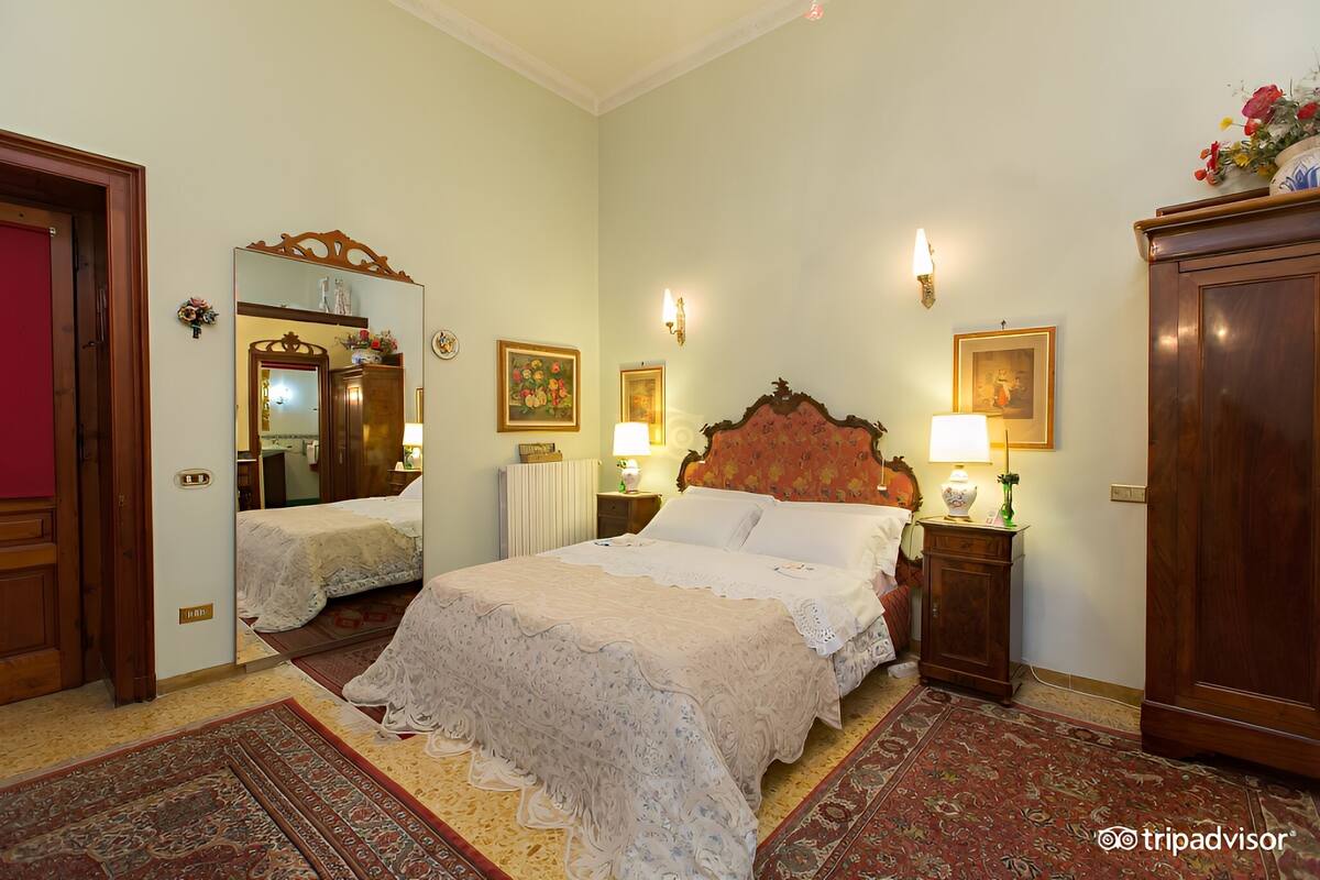 Chambre Triple Confort | Chambres insonorisées, Wi-Fi gratuit
