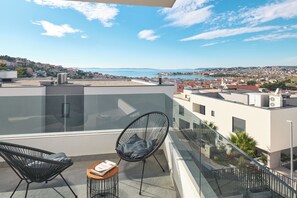 Villa, 5 Bedrooms, Sea View | City view - Luxury villa Natali with pool (Podstrana)