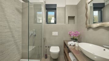 Villa, 5 Bedrooms, Sea View | Bathroom