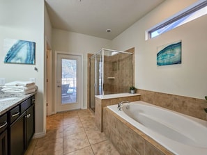 Hair dryer, towels - Last Minute Disney Getaway! Private Pool & Themed Bedrooms. Book Now! #172735 (Orlando)