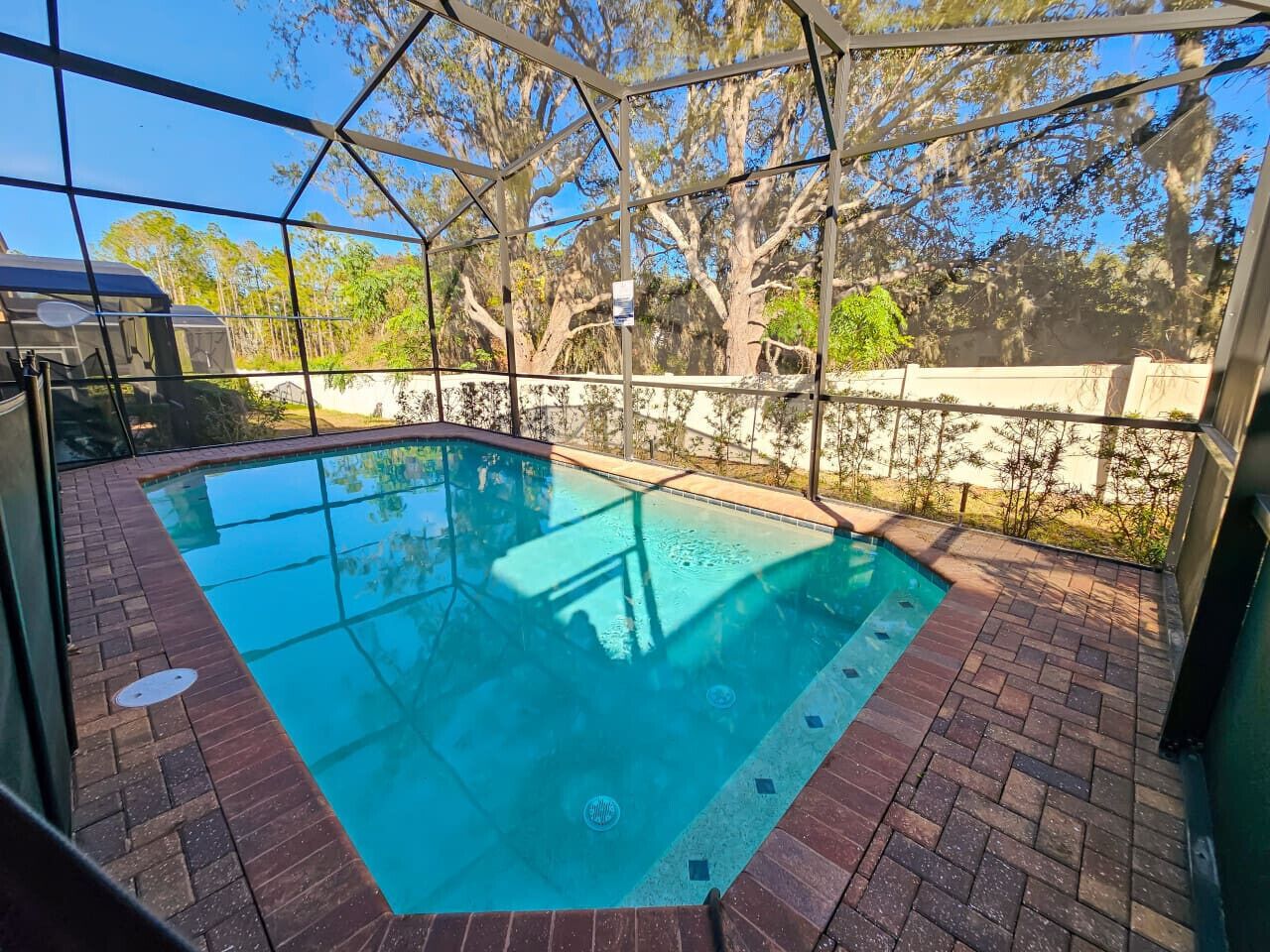 Beheizter Pool