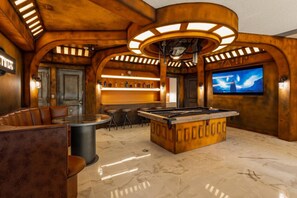 Bar (on property) - Last Minute Disney Getaway! Private Pool, Game Room & Themed Bedrooms. Book Now! #172737 (Orlando)