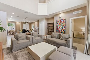 Smart TV - Last Minute Disney Getaway! Comfortable Bedrooms & Private Terrace. Book Now! #173053 (Orlando)