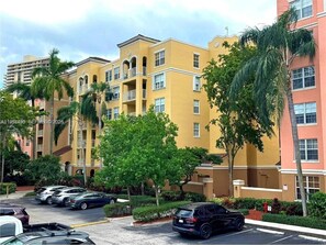 Exterior - Miami 182 - Two Bedroom Apartment, Sleeps 6 (Miami)