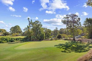 Golf - Spacious 3BR 2BA Barefoot Resort Near Golf & Beach (North Myrtle Beach)
