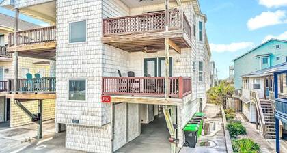 Stunning Oceanview, 3 Bdr, Walk to Pier