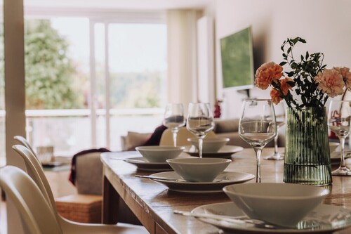 Nearmere, Slps 8, Central, Parking, Balcony, Views