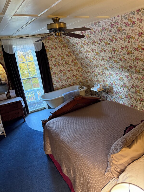 WiFi, bed sheets