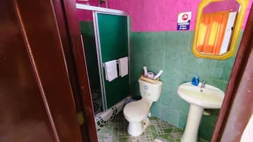 Deluxe Double Room, Patio, Pool View | Bathroom | Towels, soap, shampoo, toilet paper