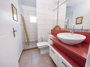 Kamar Keluarga, pemandangan laut | Kamar mandi