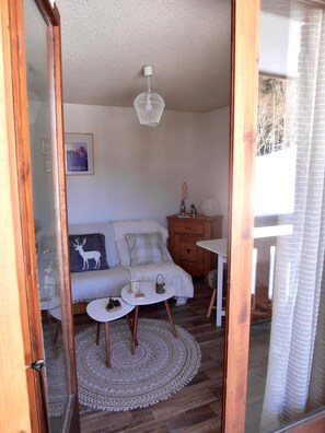 Interior - Apt or chalet near the slopes Demi-Quartier (Demi-Quartier)