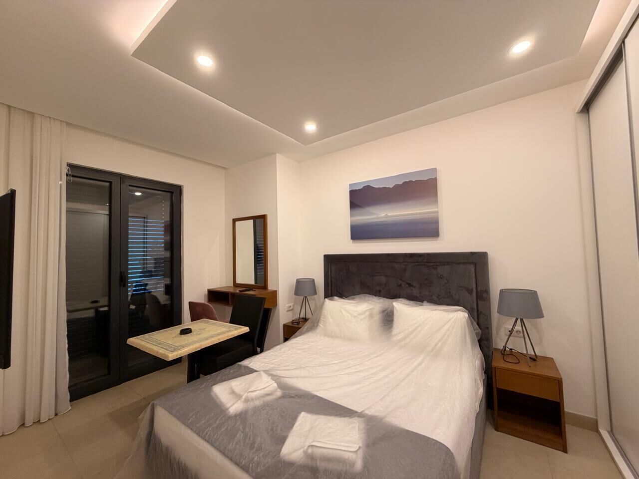 Deluxe Apartment | Desk, laptop workspace, free WiFi