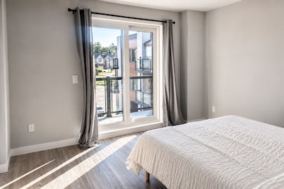 Relax & Unwind | 2BR + Private Balcony · 2.5 Baths · Doon South, Kitchener
