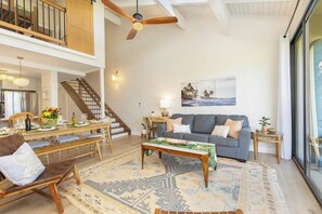 Living area - Kuilima Estates | 2 Free Cars | KBM Resorts | Golf View | 2 Multi-Unit Listings, 5 Bedrooms | KUL ML-4046 (Kahuku)