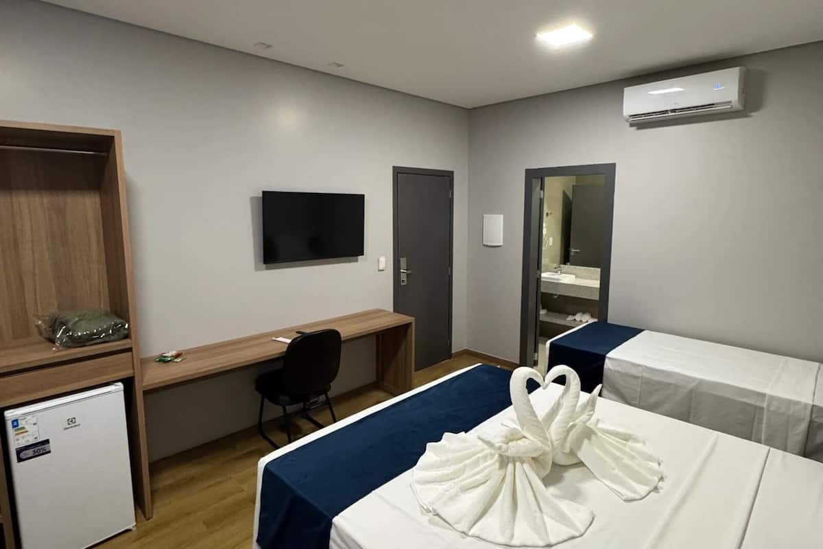Comfort Quadruple Room | Desk, laptop workspace, free WiFi