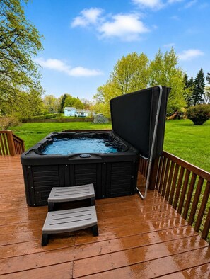Outdoor spa tub - Hot Tub • Game Room • 5BR • Suburb near Everything (Rochester)