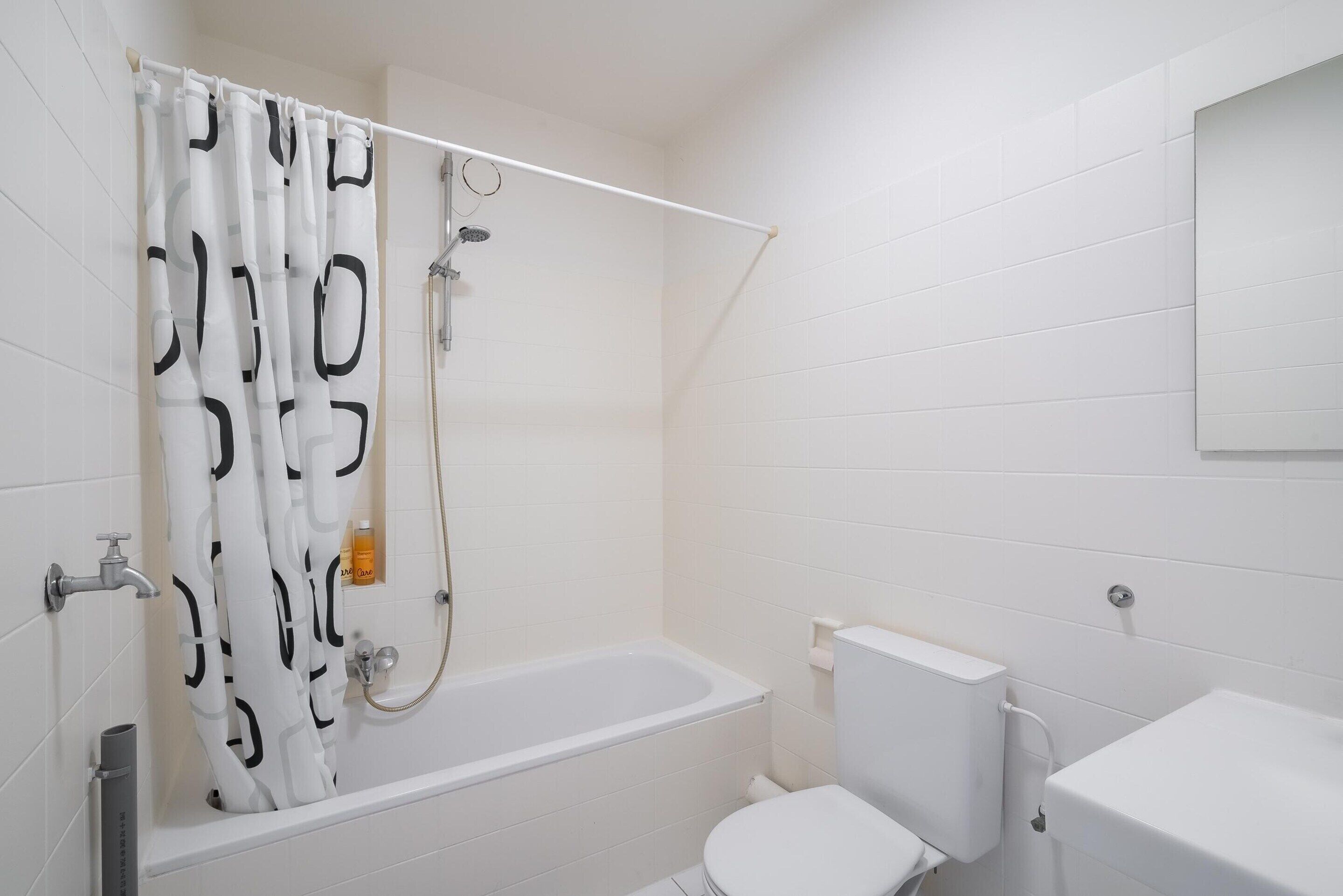 Apartment | Bathroom