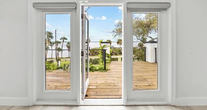 McCarty Mansion - Fort Pierce Waterfront Paradise - 7Br/6Ba - Sleeps 20