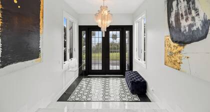 McCarty Mansion - Fort Pierce Waterfront Paradise - 7Br/6Ba - Sleeps 20
