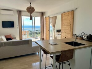 Living area - Vrbo Property (Ajaccio)