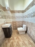 Ducha, toallas, jabón