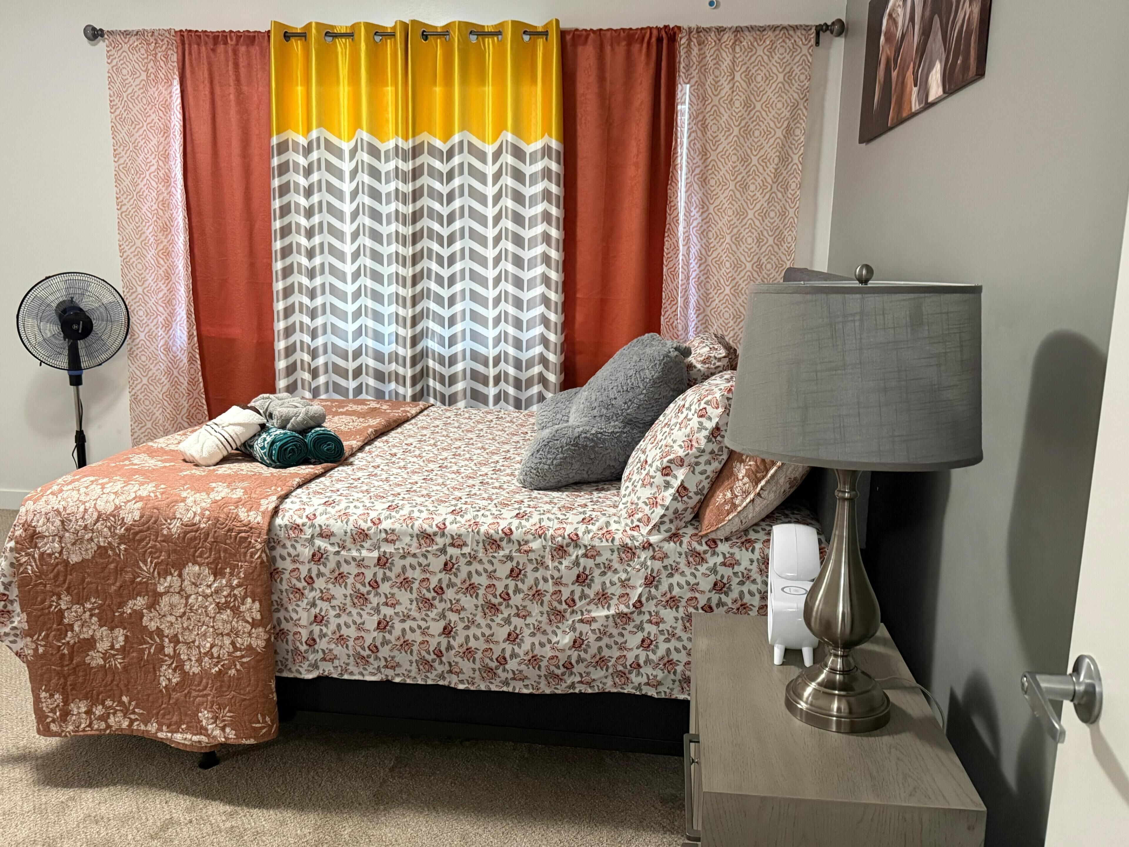3 chambres, fer et planche à repasser, Wi-Fi, literie fournie