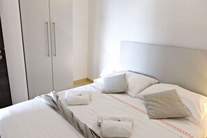 Apartment, 2 Bedrooms, Terrace, Pool View - Family Friendly Stay With Pool and Game Room (Tar-Vabriga)
