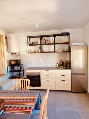 Fridge, microwave, oven, stovetop - Apartamento Mezcal ! (Almuñécar)