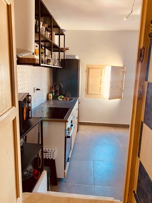 Fridge, microwave, oven, stovetop - Apartamento Mezcal ! (Almuñécar)
