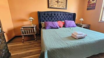 2 habitaciones, tabla de planchar con plancha, wifi y ropa de cama