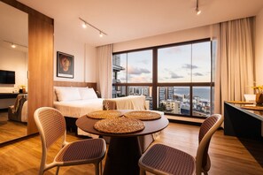 Exclusive Apartment | Dining - Lit 760 - Close to the Beach and the Convention Center Housi by Carpediem (Salvador)