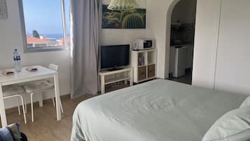 Ferros/tábuas de passar roupa, Wi-Fi, roupa de cama