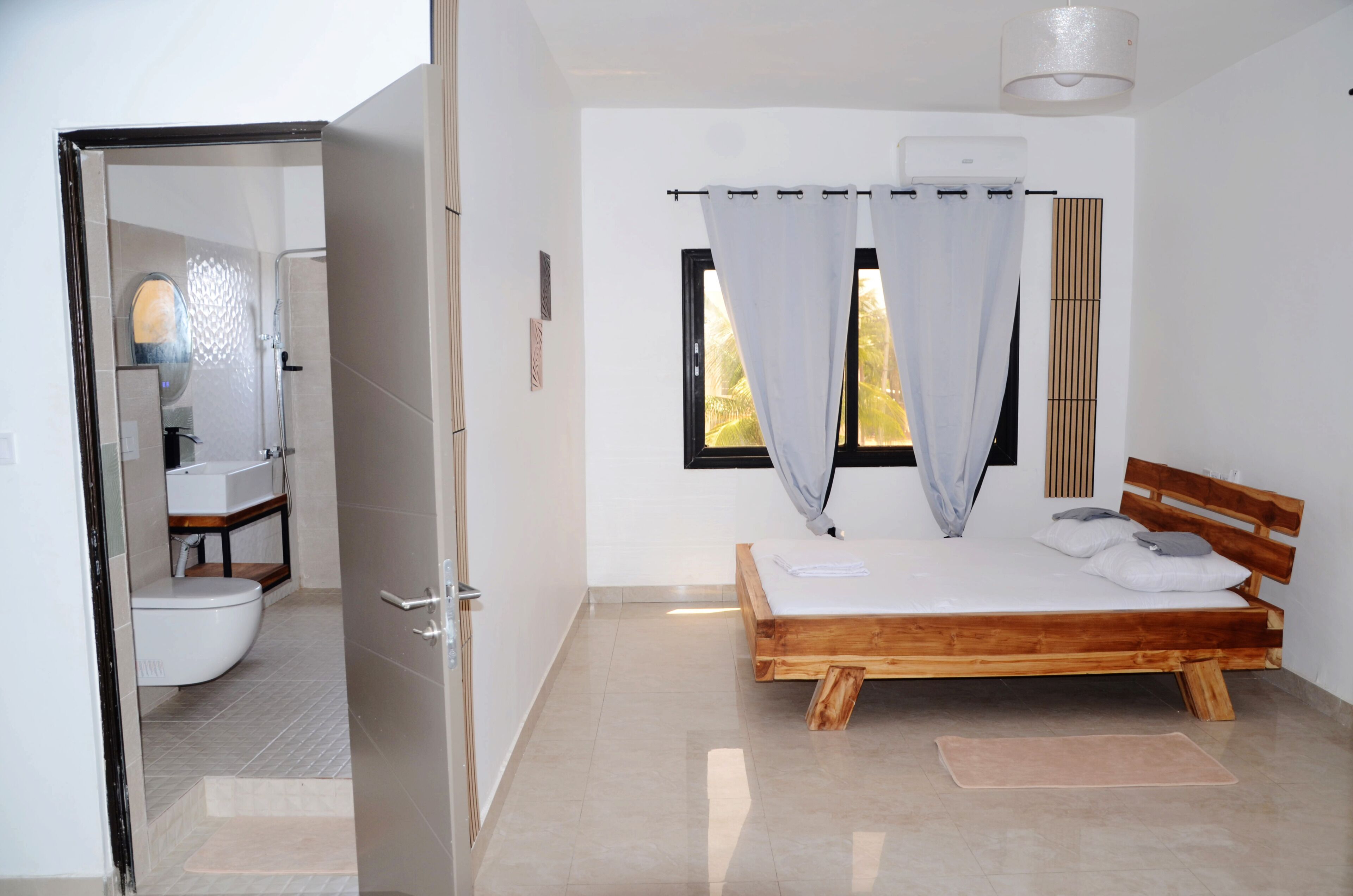 4 bedrooms, free WiFi, bed sheets