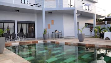 Udendørs pool