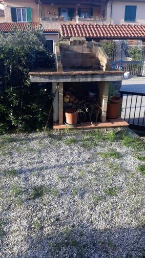 Property grounds - Apartment 'Mazzanta 308' (Mazzanta)