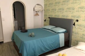Ferros/tábuas de passar roupa, Wi-Fi, roupa de cama