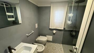 Comfort-Stadtwohnung | Badezimmer