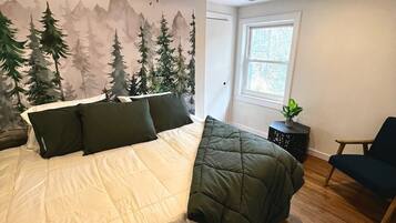 Free WiFi, bed sheets