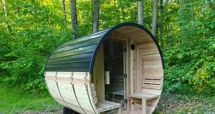 Pet-Friendly, Newly Renovated Cabin - Beautiful Hudson Valley Setting