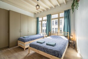 Apartment - Charming 12 Person Apartment (Antwerp)