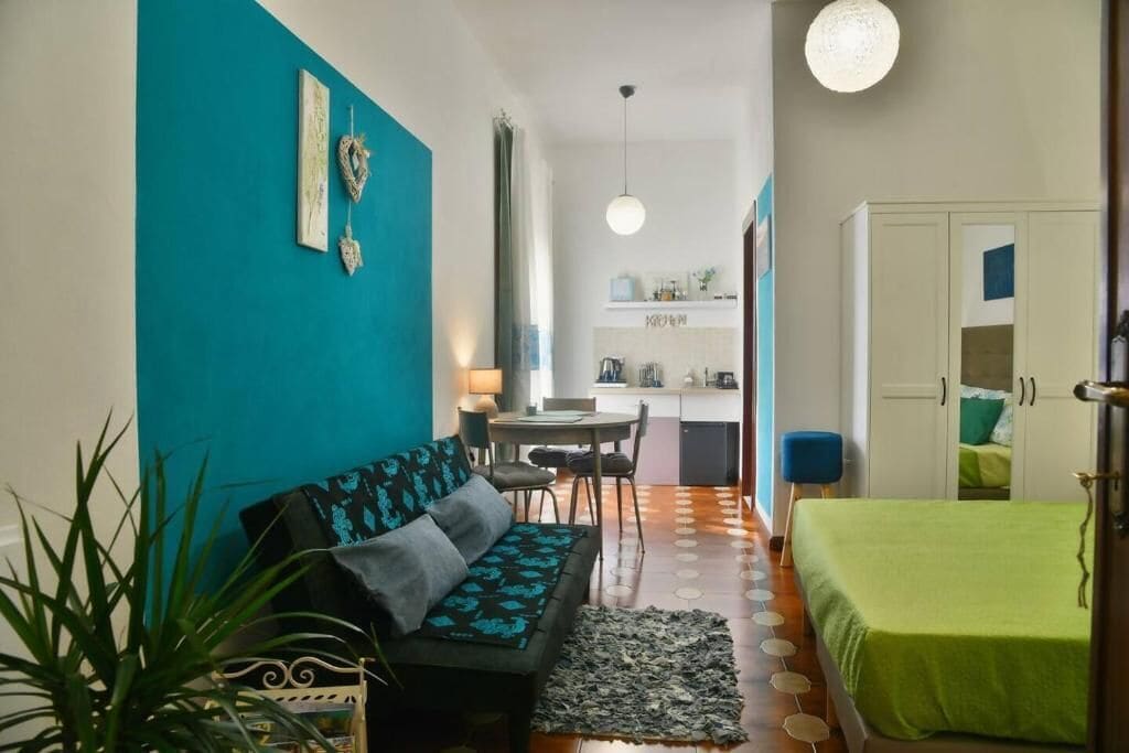 Comfort-Dreibettzimmer, Blick auf den Weinberg | Kostenloses WLAN