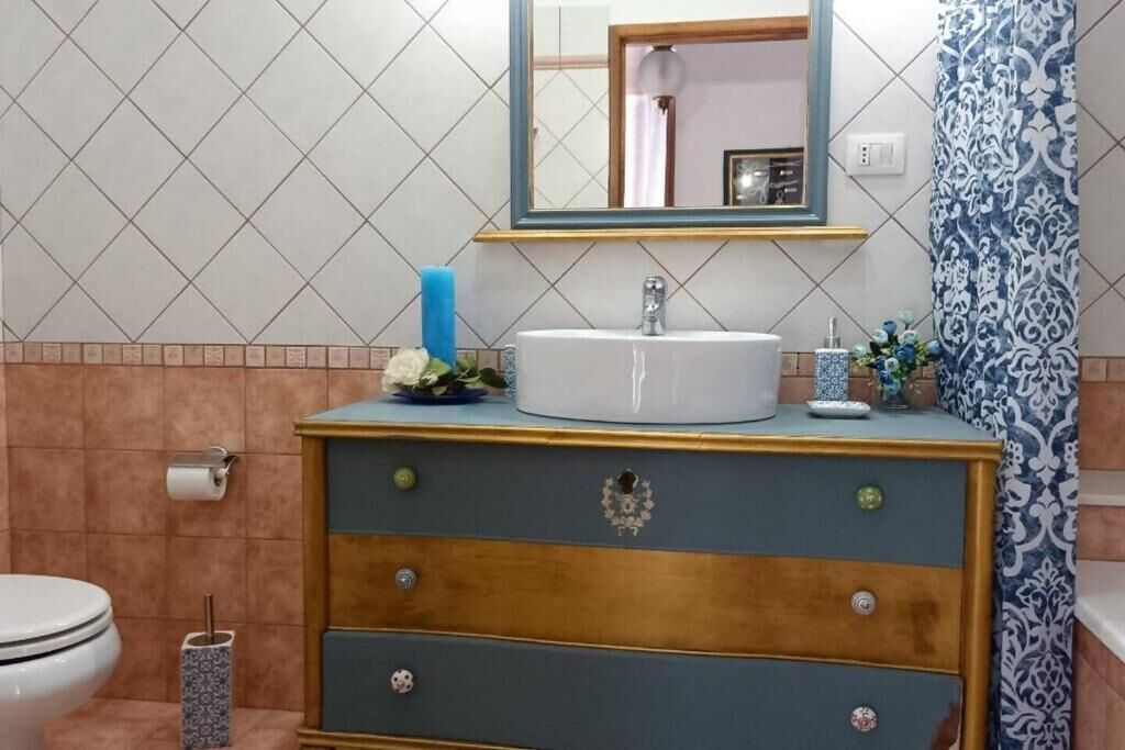 Classic-Suite, Balkon, Stadtblick | Badezimmer