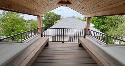 Victoria’s Chamber Fourplex | Rooftop deck and Zoo