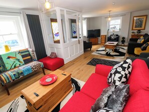 Living area - Newgale Cottage (Haverfordwest)